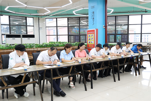 合肥七中召開膳食委員會會議(圖2)