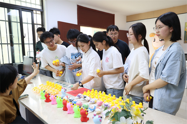 525心理健康日|“一起來解‘鴨’”趣味減壓活動(dòng)歡樂回歸(圖9)